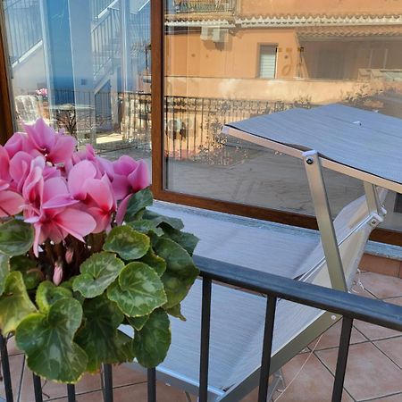 Apartment Marifra Garden Taormina Bagian luar foto