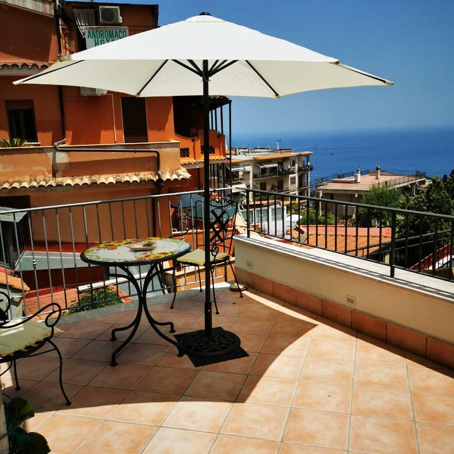 Apartment Marifra Garden Taormina Bagian luar foto